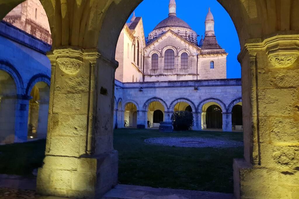 Apartmán Superbe Loft T4 De 96 M2 Au Coeur Périgueux Exteriér fotografie